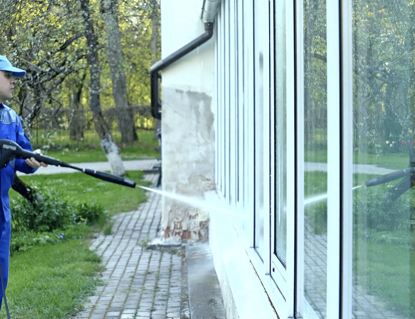 power washing windows